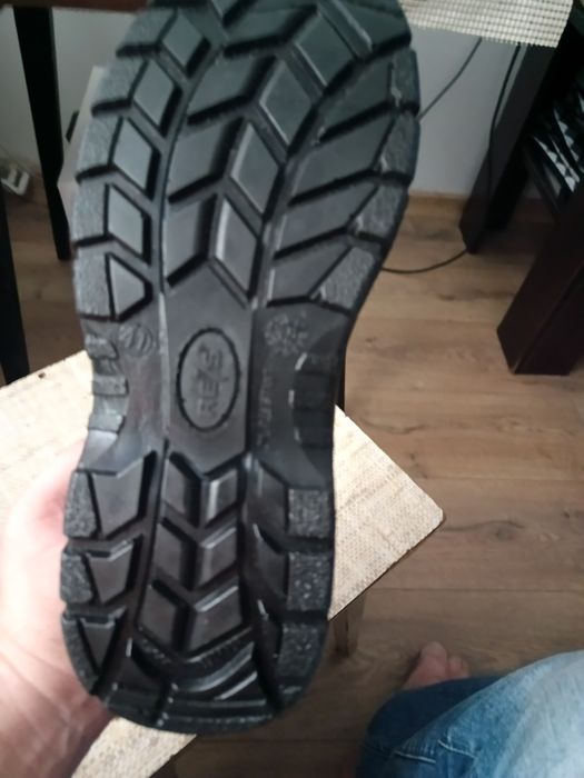 Робочі черевики BRYES-P 58 (Нові) Польща 
розмір 41