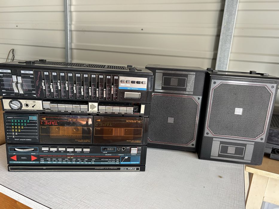 Wieża stereo Fisher z lat 80