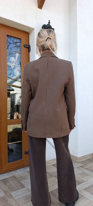 Модний піджак: модель "гусячі лапки"
Розмір: 36 (S,M) onesize
Довжина