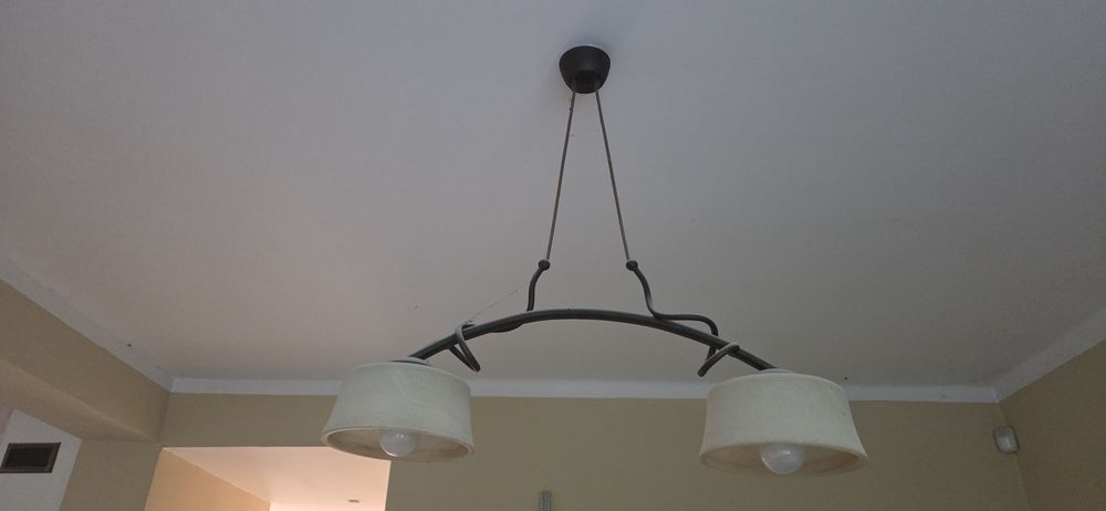 Lampa przyścienna stojąca wisząca z kloszami