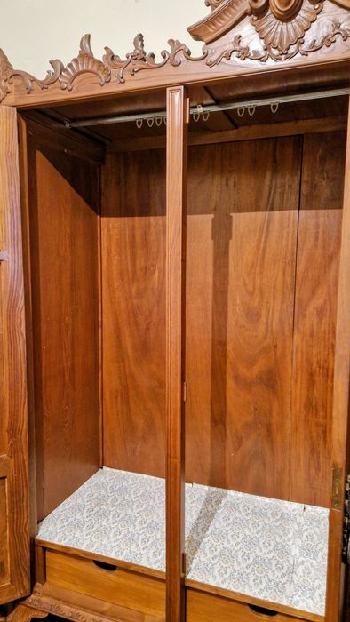 Mobília de Quarto - Guarda Roupa