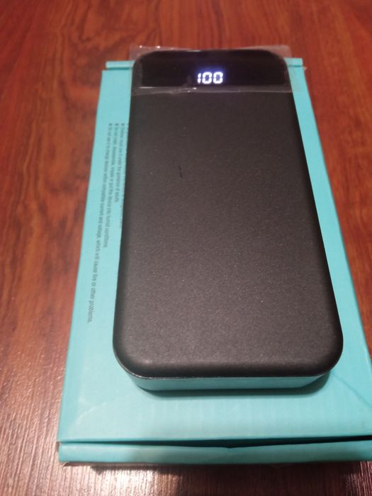 Павербанк 20000mAh, 22.5w з ліхтариком, новий