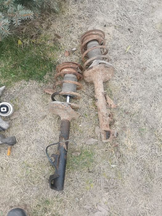 Bmw e36 amortyzator przod komplet