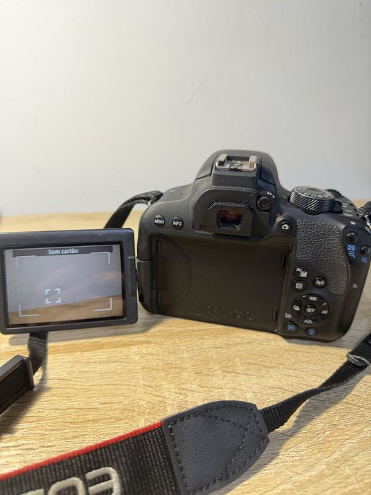 Canon 800D  - camara fotográfica