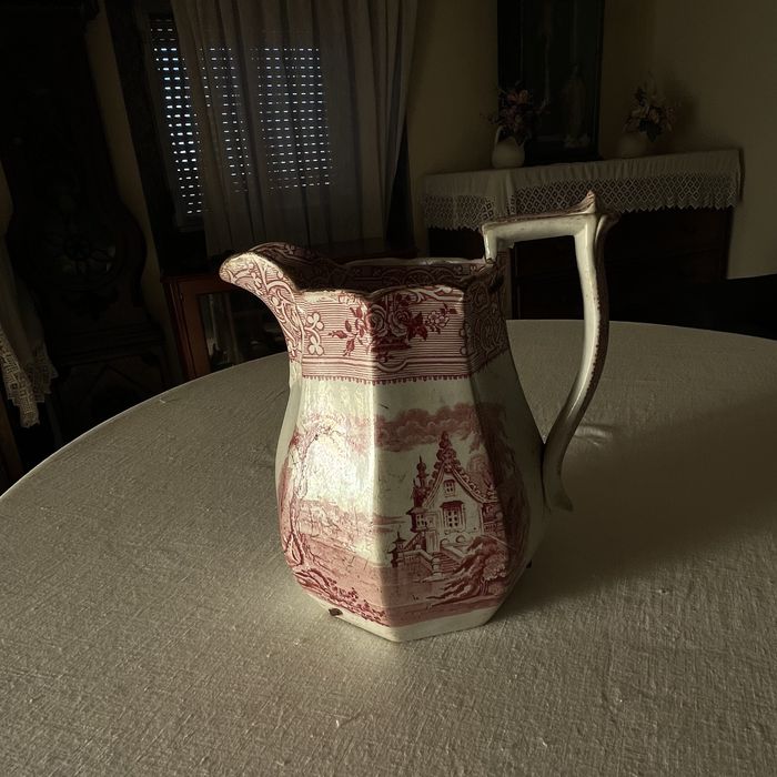 Artigos decorativos antigos