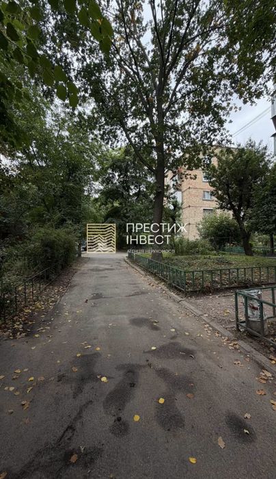 Продаж 2-кімнатної квартири на початку міста з окремими кімнатами