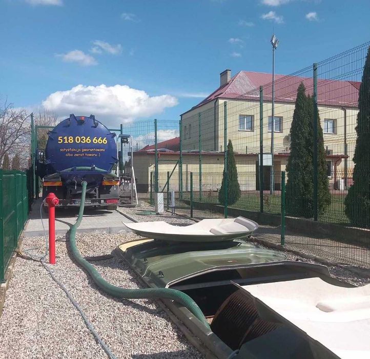 Викачка вигрібних ям від мулу (іла) Мулосос - Ручна чистка септиків, туалетів
