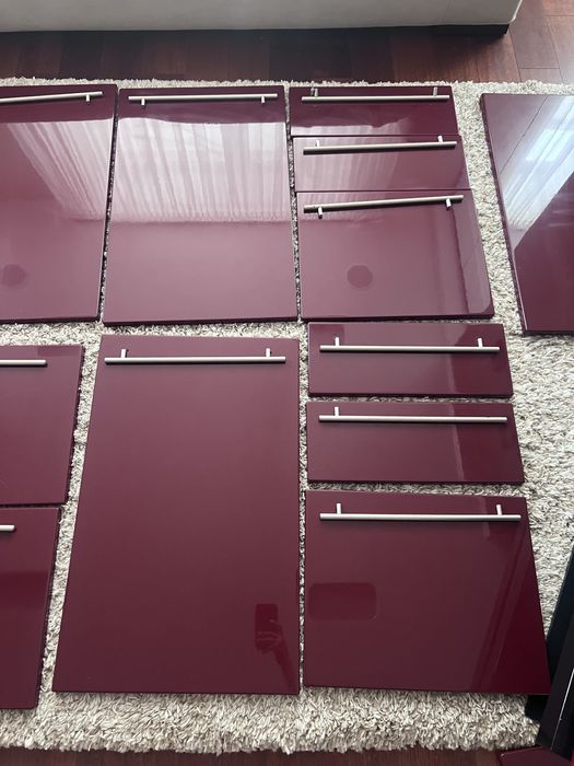 Готові МДФ фасади для кухні з рейлінговими ручками