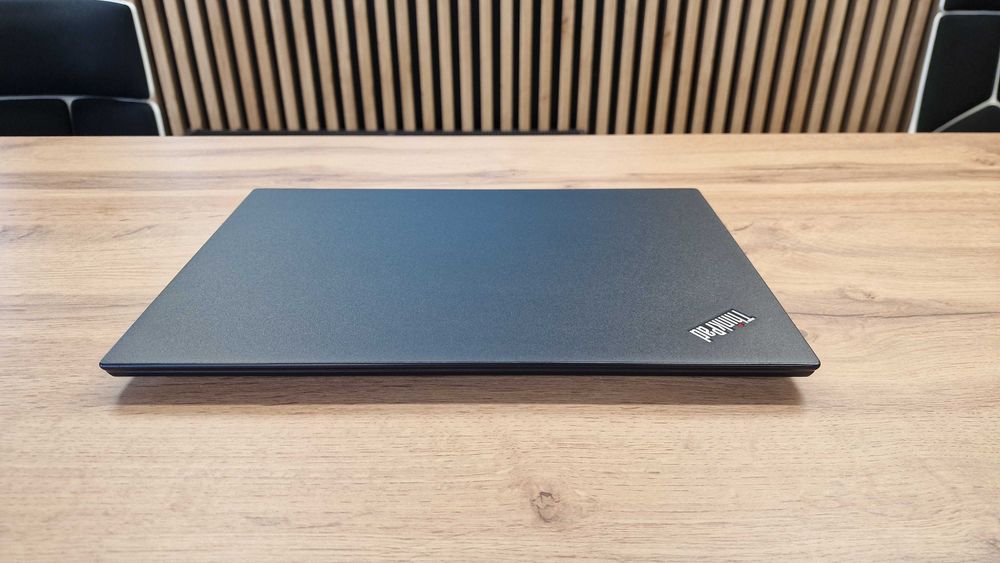 Lenovo ThinkPad T480s Full HD IPS i5-8250u 16GB Ram SSD Windows 11