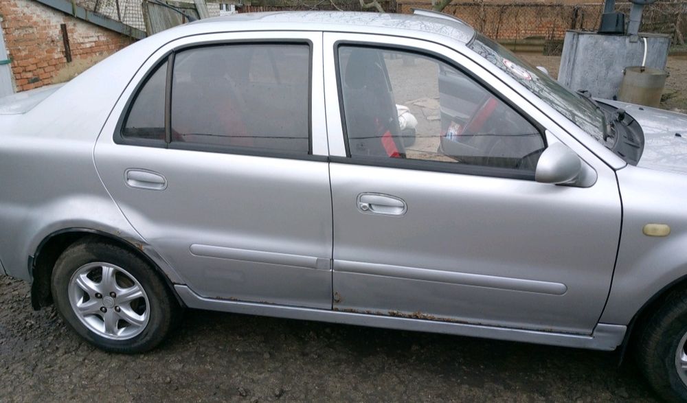 Автомобіль Geely