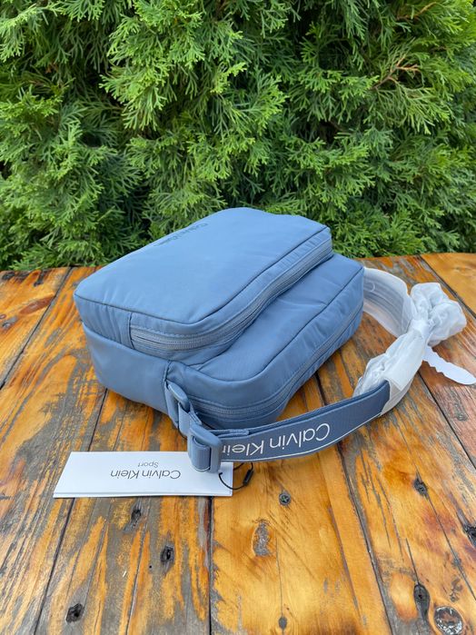 Новая сумка calvin klein (ck blue Crossbody Camera Bag) с америки