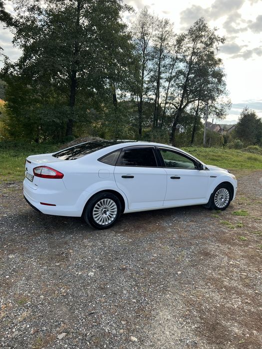 Ford Mondeo 2011рік