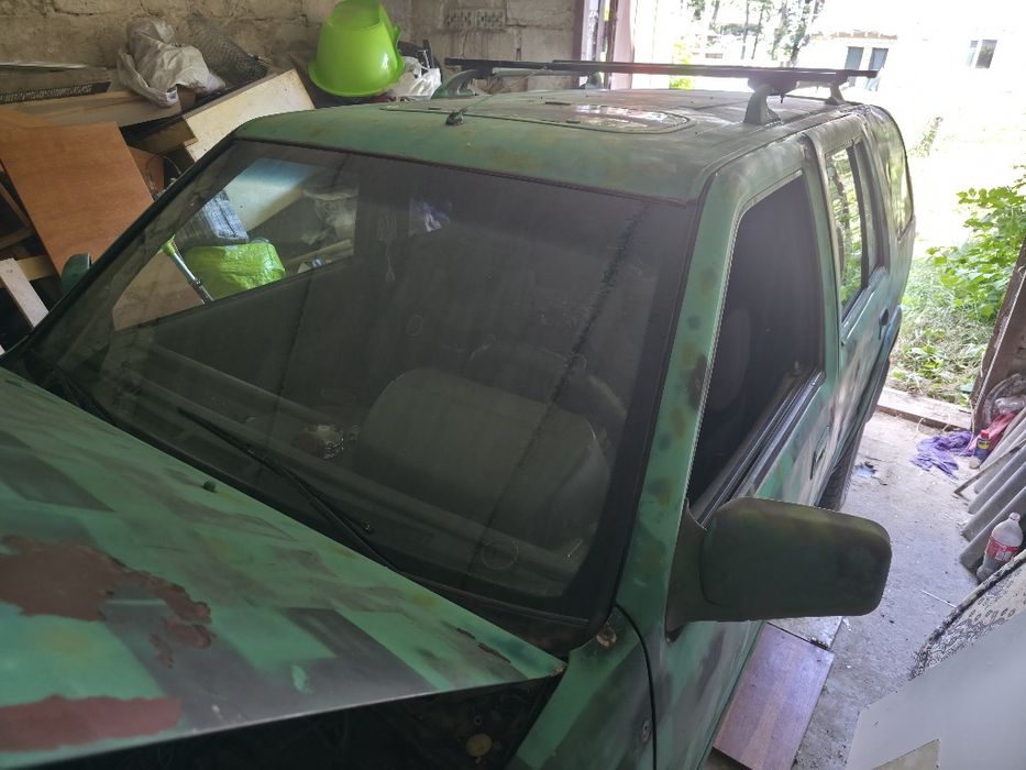 Opel frontera 2.3