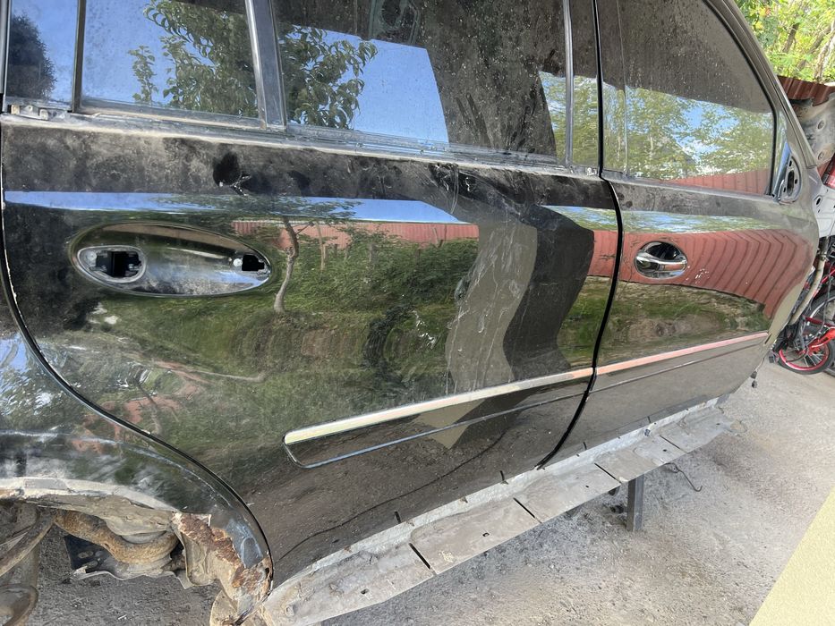 Двері багажник мерседес GL164 багато інших запчастин