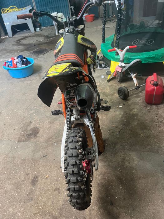 Bucci com motor dyatona