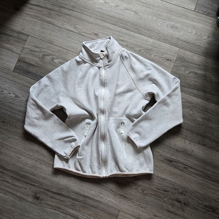 Szara ocieplana bluza 40
