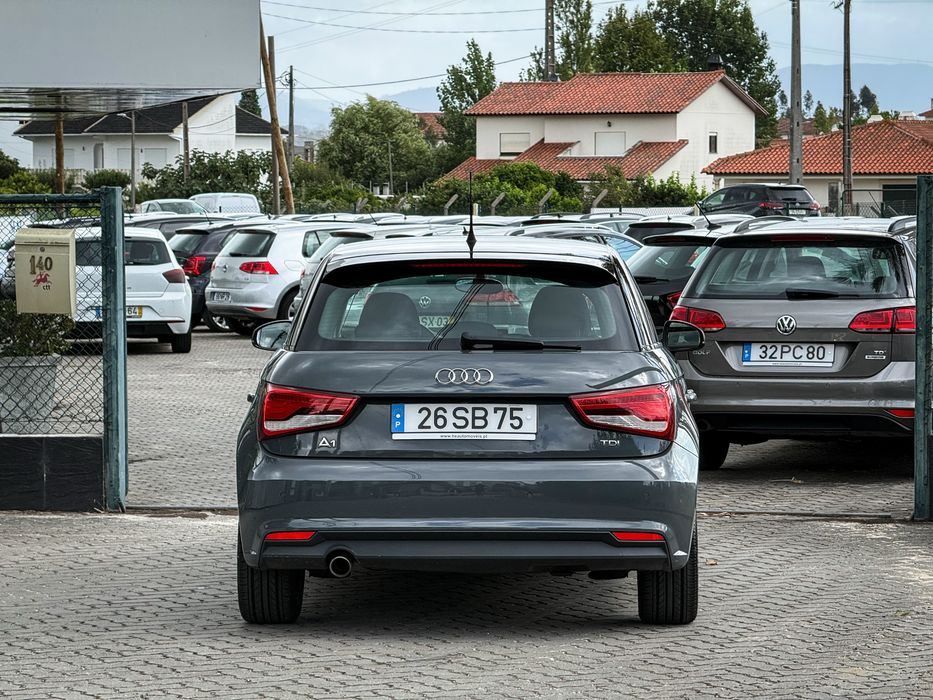 Audi A1 Sportback 1.4 TDI Sport Line — photo 4