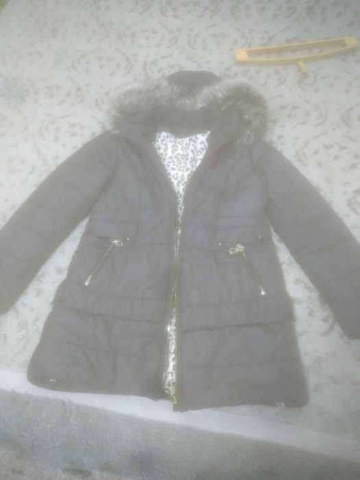 Куртка зимня в хорошому стані