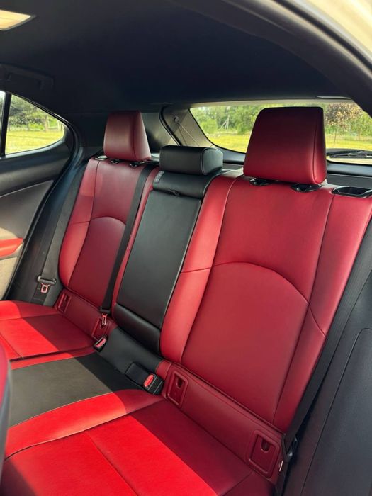 Продам Lexus ux