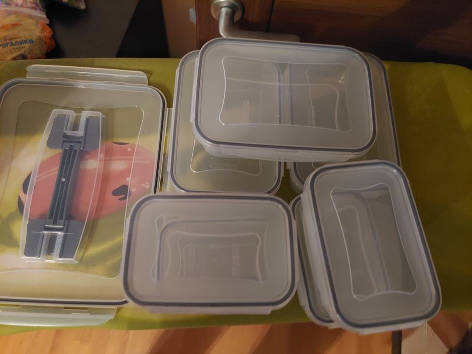Продам пластиковые контейнеры