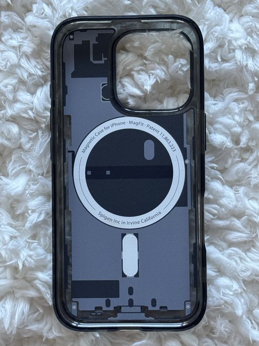 Capa Spigen Ultra Hybrid Magfit Zero One - Iphone 16 Pro