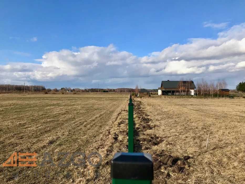 Zielone ogrodzenie z siatki panela 3d podmurówka słupek dostawa  mont.