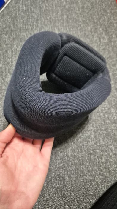 Półsztywny kołnierz