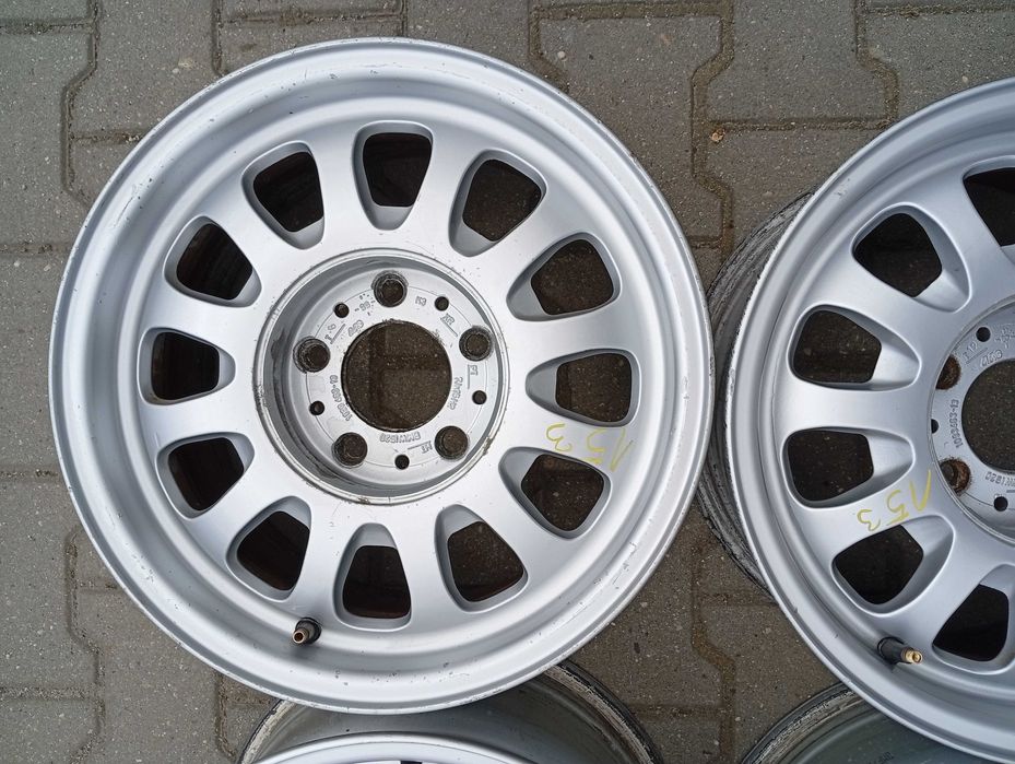 Felgi aluminiowe BMW 5x120 7Jx15 ET20 Nr.153