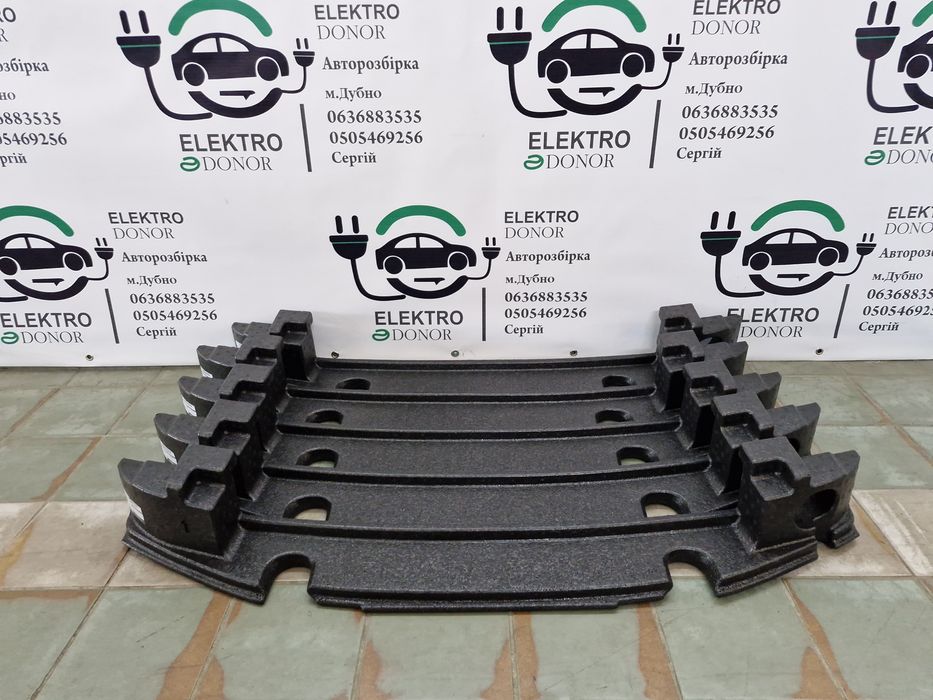 Абсорбер підсилювач переднього бампера Nissan Leaf 18-24 р.