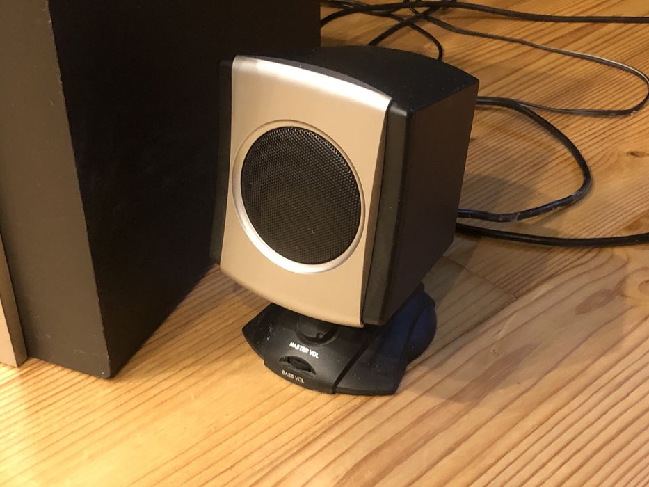 Głośniki PC Kino Domowe Subwoofer Satelity Zestaw Głośnikowy