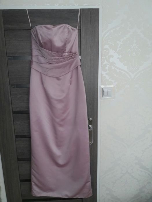 Długa suknia brudny róż