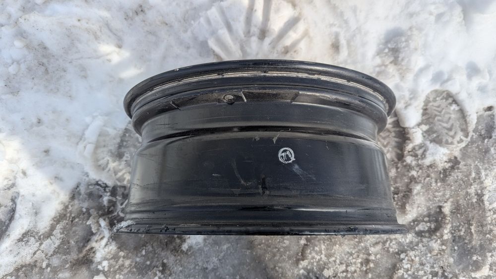 Продам оригінальний 19-дюймовий литий диск BMW