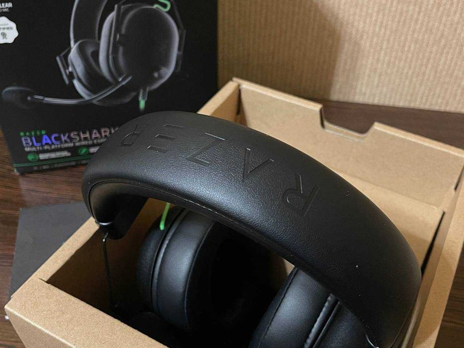 Топовые игровые наушники с микрофоном Razer BlackShark V2 X
