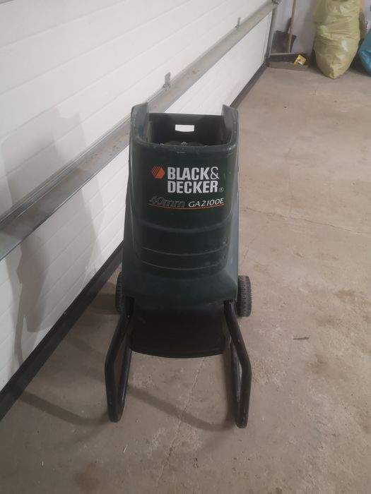 Rębak ,rozdrabniacz do gałęzi 2,1 kw.