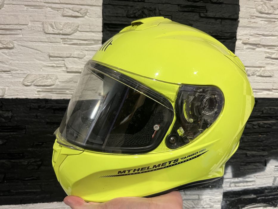 Мотошолом MT TARGO Solid A3 Gloss Fluor Yellow L