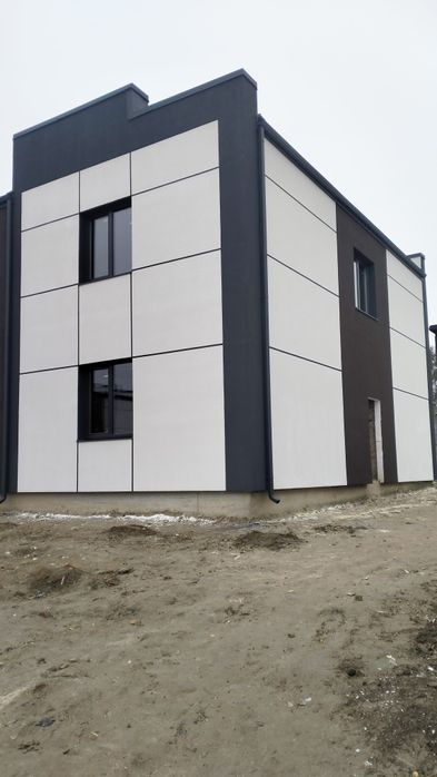 Продаж сучасного котеджу!