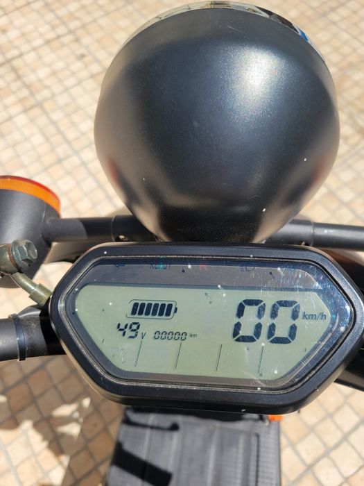 Moti Eletric c/ mala de transporte.