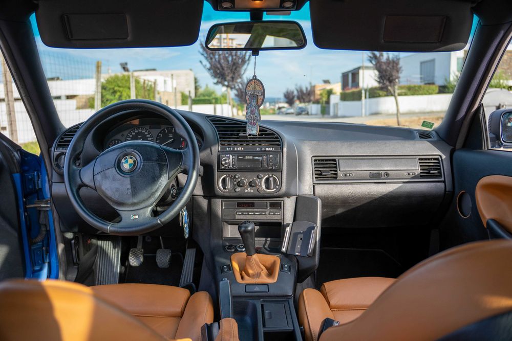 BMW 318 — fotografia 10