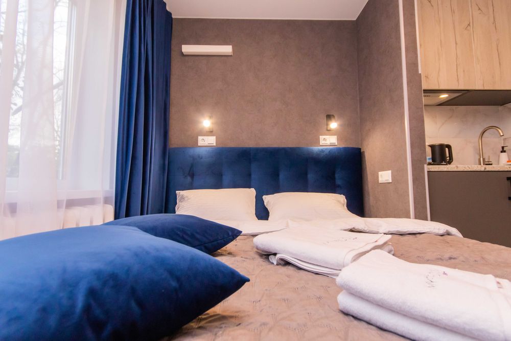 #16G2 Квартира подобово. бул. Перова 16Г. парк "Аврора"