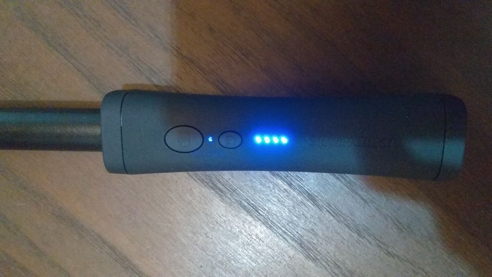 PowerBank com Bluetooth e stick de selfies