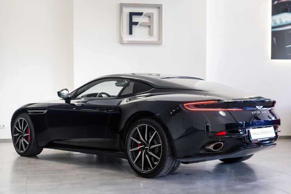 Aston Martin DB11 Coupé V8 Auto
