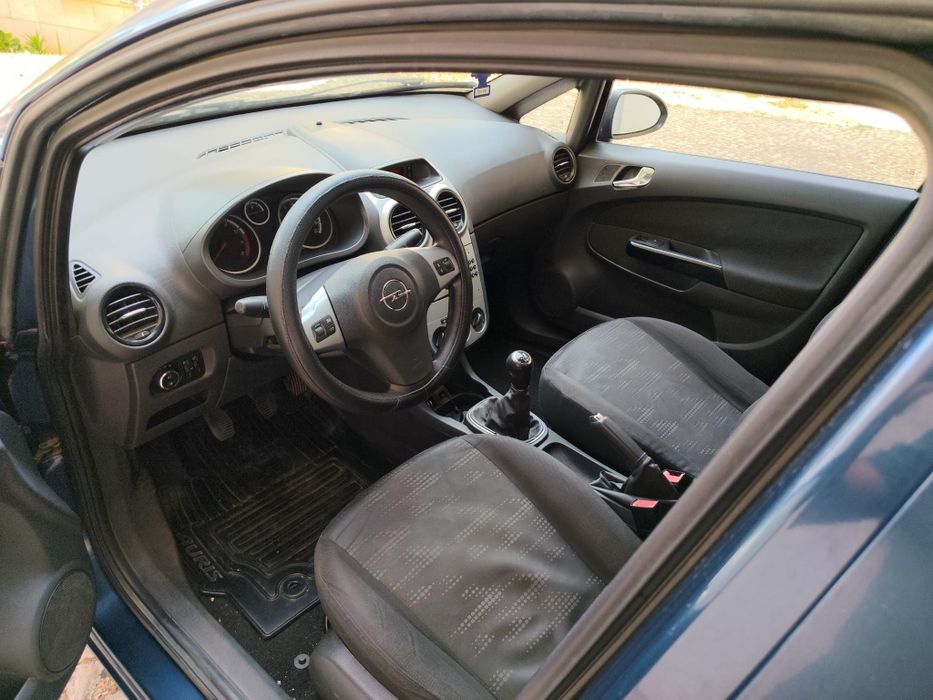 Opel Corsa D , 1.2 gasolina , 2011/10