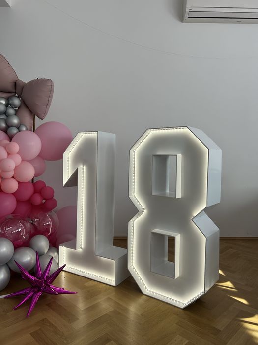 Cyfra 18 LED 120 cm różne kolory