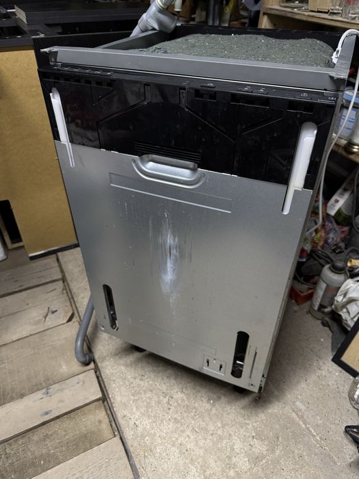 Zmywarka pod zabudowe 45