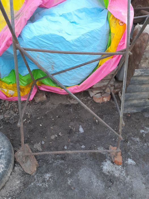 Підставка, козел для розпилу дров