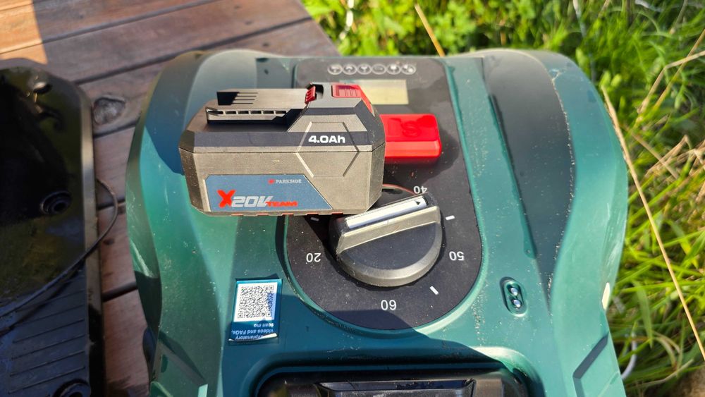 Robot koszący Parkside PAMR 750 A1