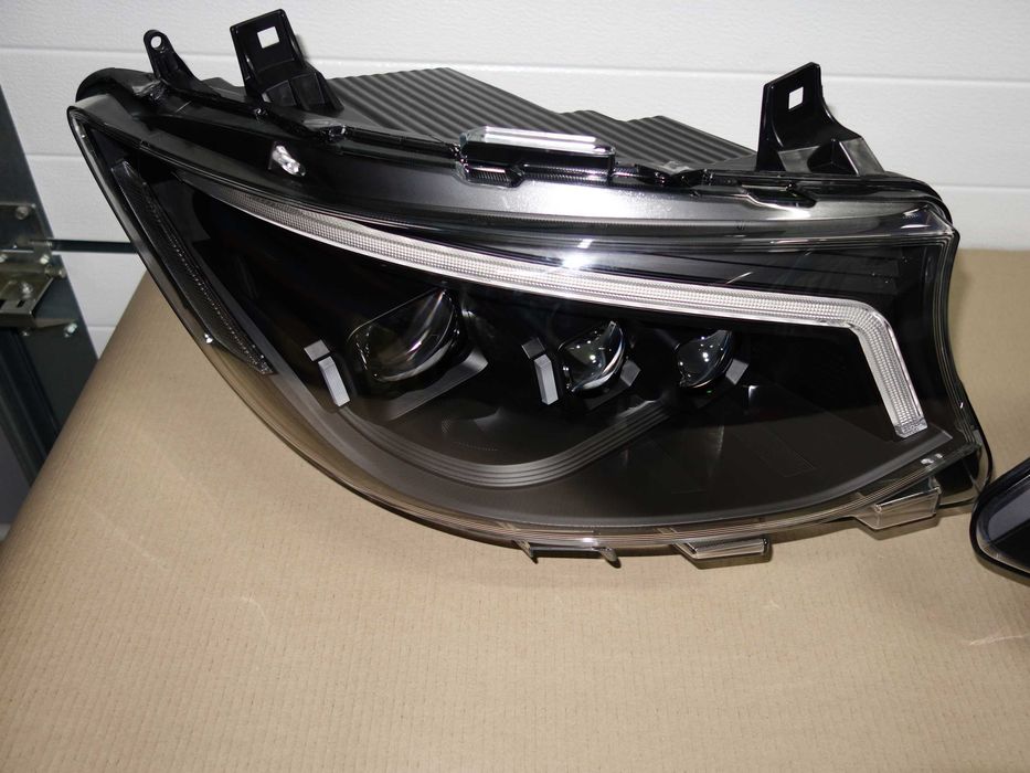 reflektory led mercedes sprinter 907- 910 zamiast zwykłych komplet ( plug and play)