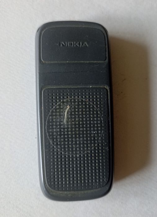 Мобильный телефон Nokia 1200.