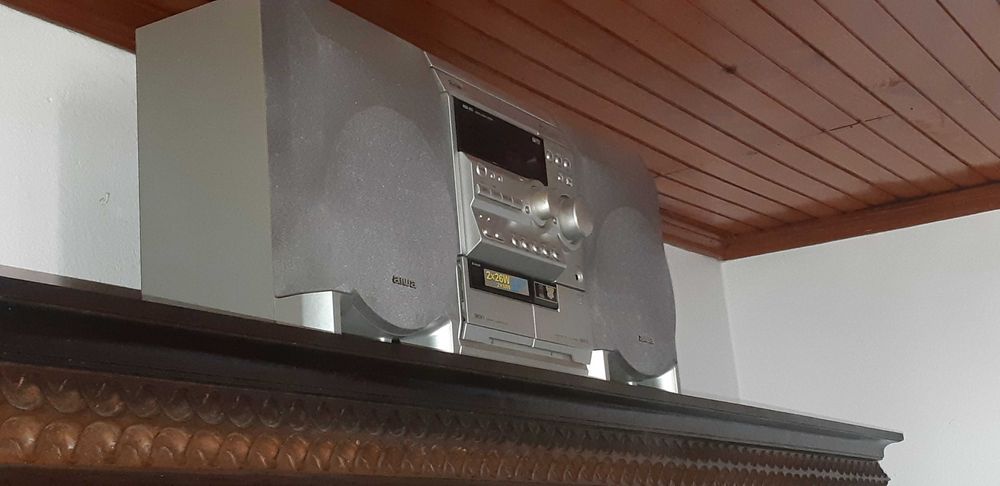 Som Aiwa muito bom e potente