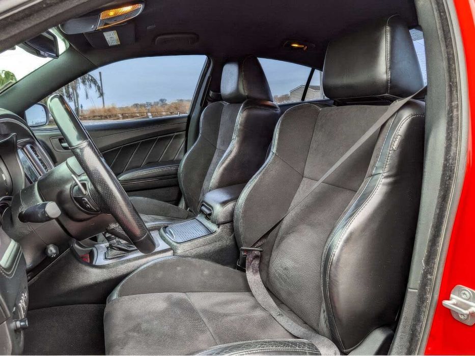 Dodge Charger      2019